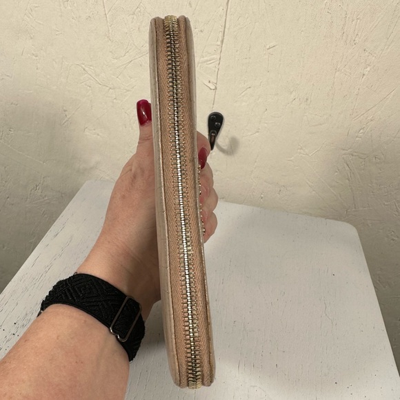 MIU MIU Vernice Crocodile Embossed Calfskin Zip Around Wallet neutral #H038 - Picture 3 of 6